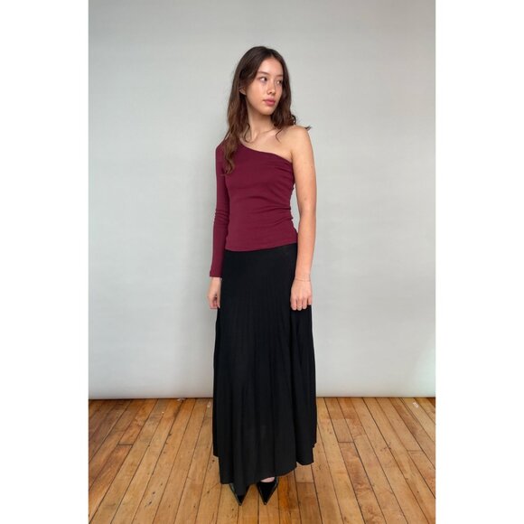 NWT Kotn Women's Faten Shirt in Burgundy - Picture 8 of 10